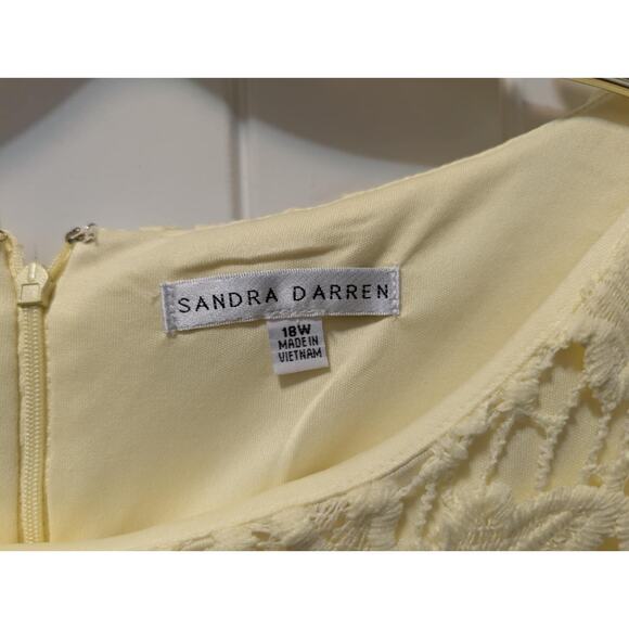 SANDRA DARREN Yellow Floral Crochet Lace Sheath Dress Plus Size 18 W Semi-Formal - Picture 4 of 9